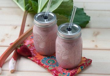 Rabarber & jordbær smoothie