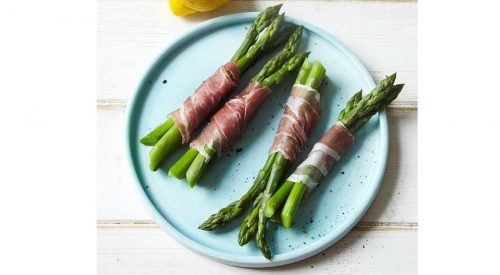 Grønne asparges med parmaskinke Grønne asparges med parmaskinke