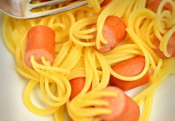 Spaghetti i pølser