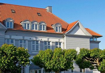 Sixtus Sinatur Hotel & Konference