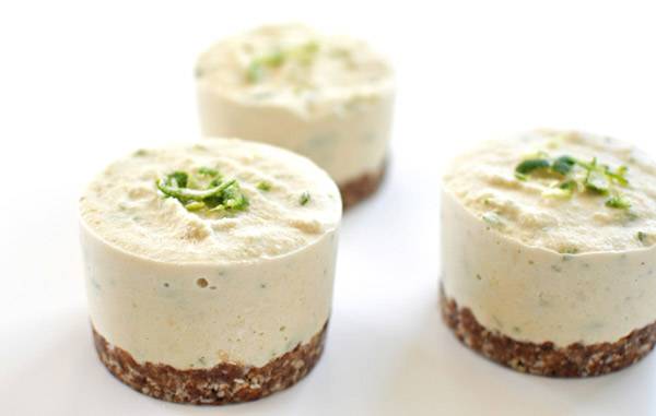 Raw vegan lime cheesecake Raw vegan lime cheesecake