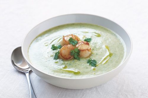 broccolisuppe med kammuslinger broccolisuppe med kammuslinger