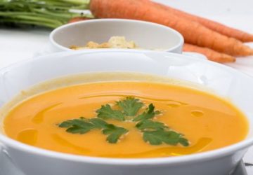 Gulerodssuppe med ingefær og kokos