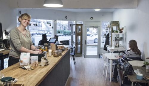 Søborg kaffehus har gode økologiske råvarer. Friskristet kaffe