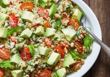 Quinoasalat med avocado