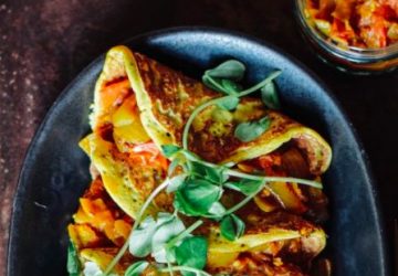 Kikærteomelet med krydret tomater (Vegan)