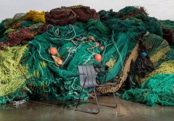 Ocean stolen: Lavet af slidt fiskenet