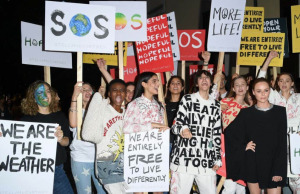 Stella McCartney om hvorfor hyppig tøjvask skader miljøet