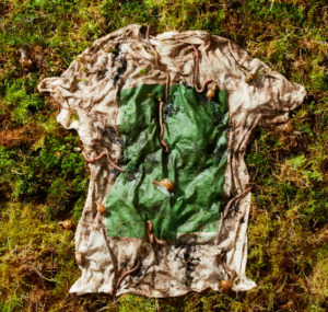 Bionedbrydelig t-shirt fra planter.