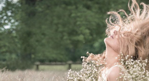 HAIR & BEAUTY
