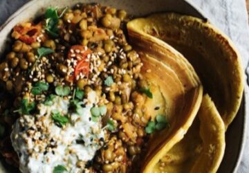 Gryderet med mungbønner & fladbrød